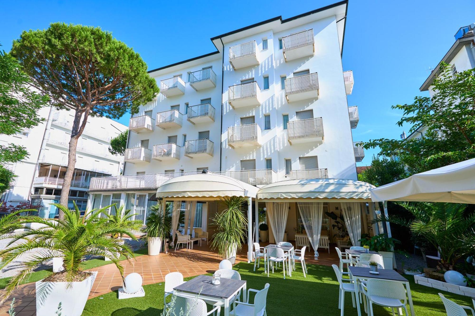 Hotel Bruna B&B Milano Marittima Extérieur photo